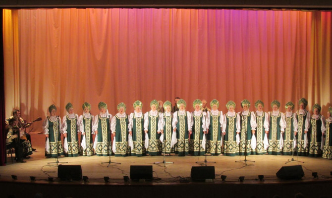 Отчетный концерт народного Слободского хора и народного ансамбля русских народных инструментов.